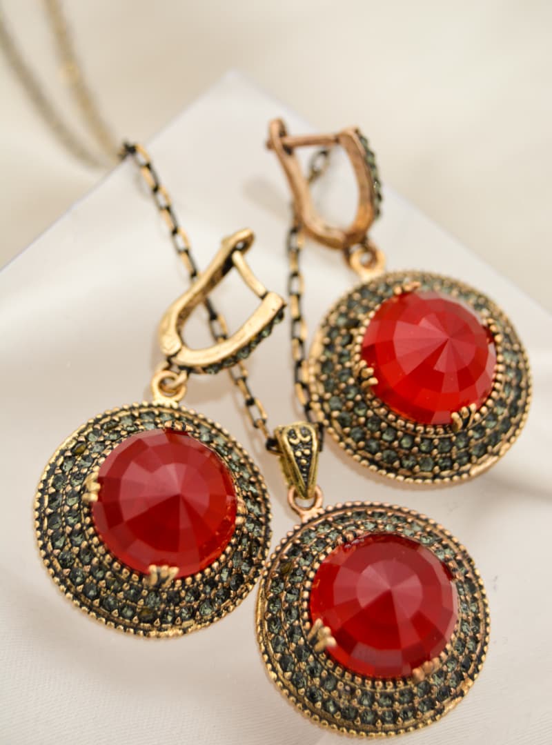 Yakut Taşlı Helen Set Kırmızı