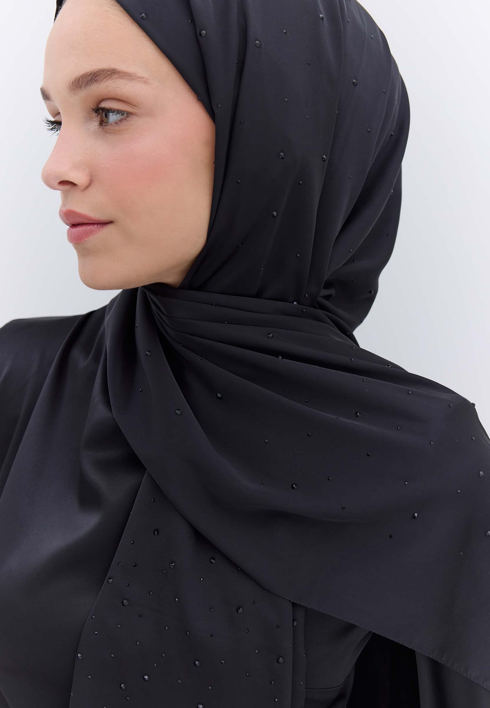 Strass Taşlı İpeksi Şal Siyah