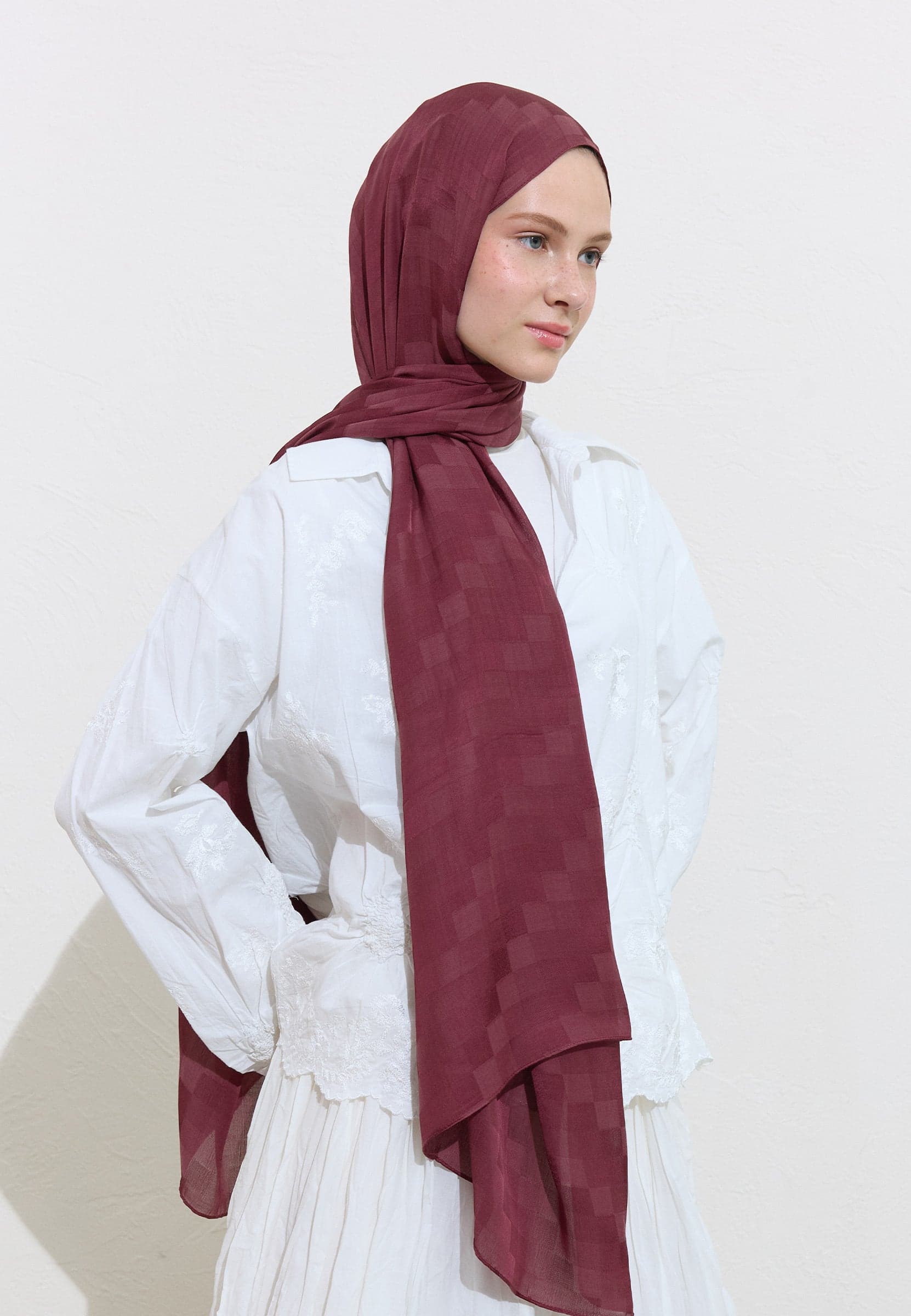 Nori İpeksi Jakar Şal Vintage Rose