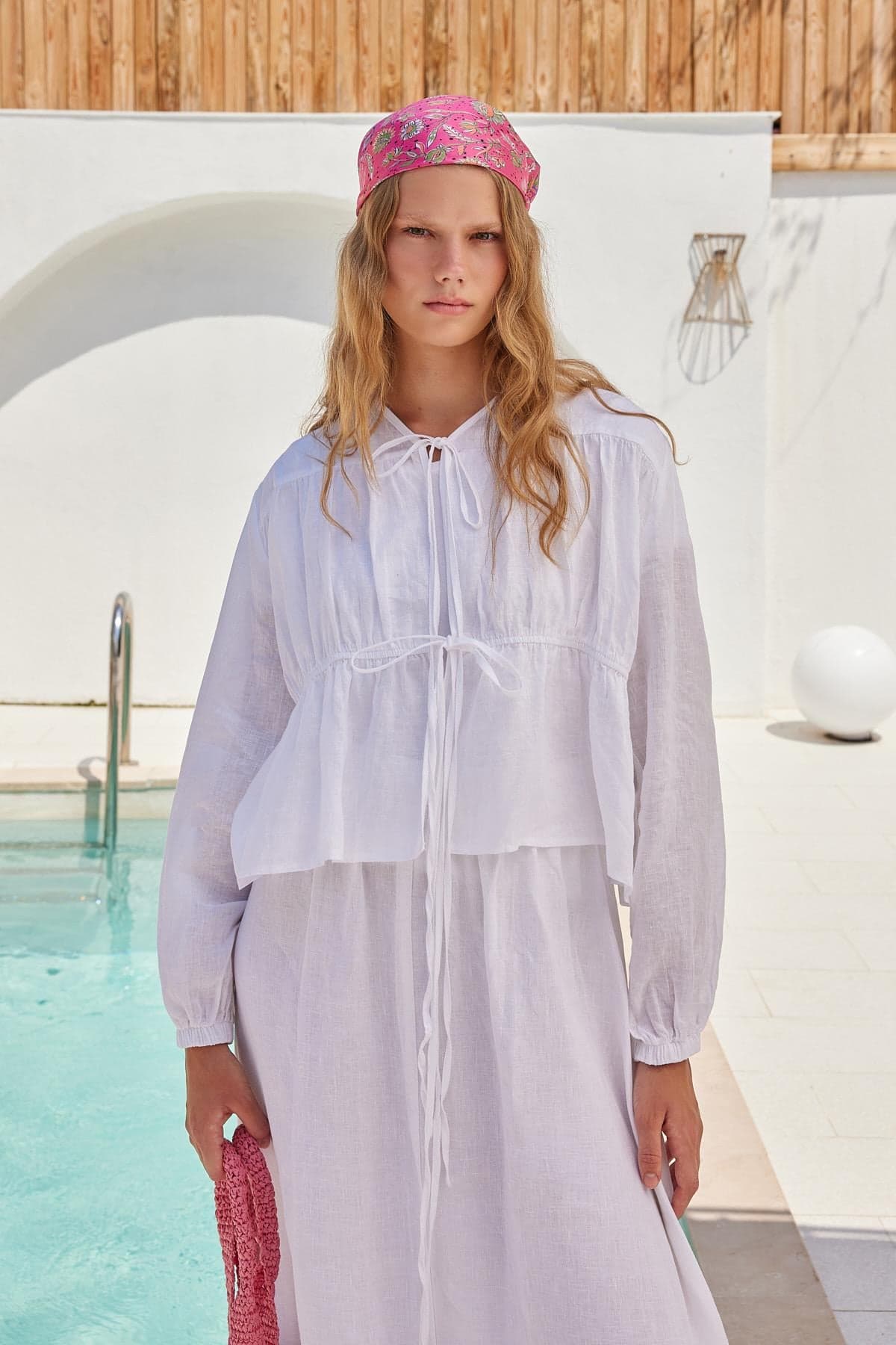 Peony Bağlama Detaylı Linen Bluz - Beyaz