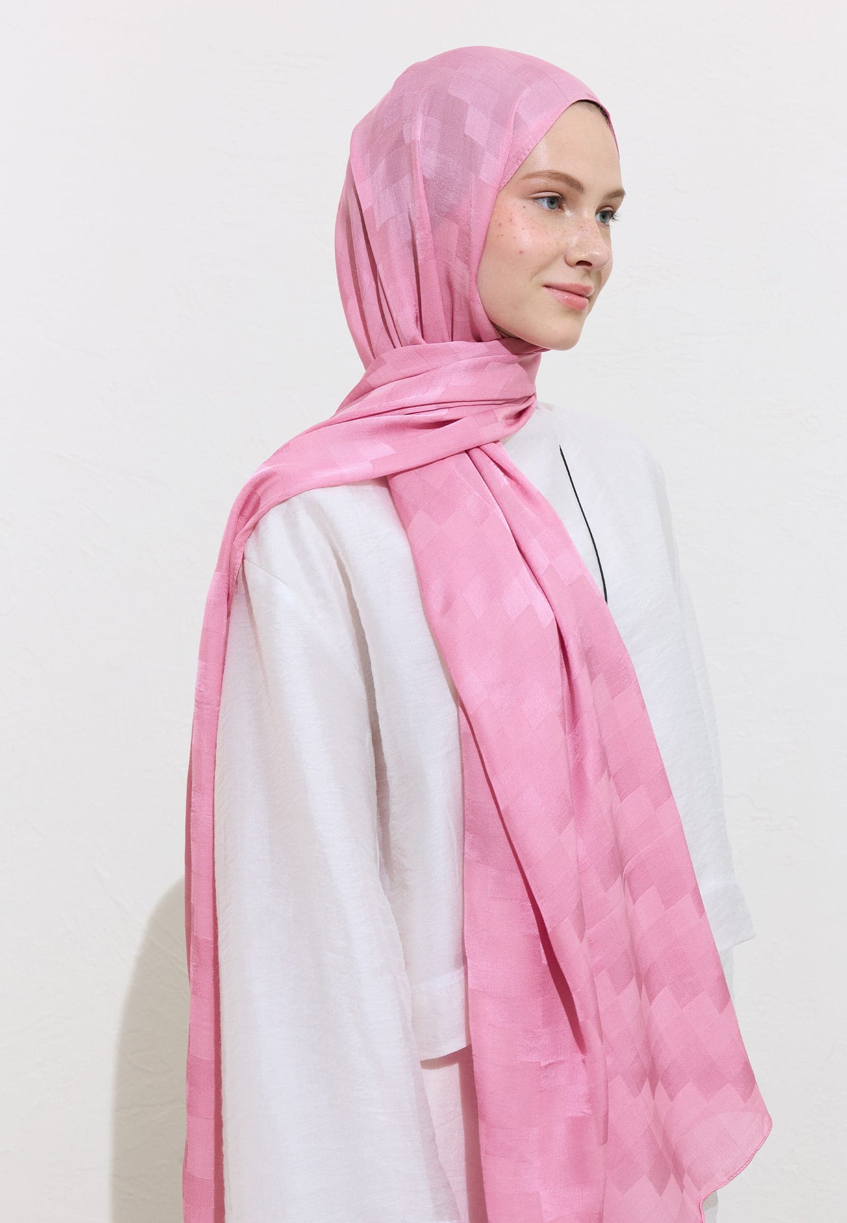 Nori İpeksi Jakar Şal Pembe