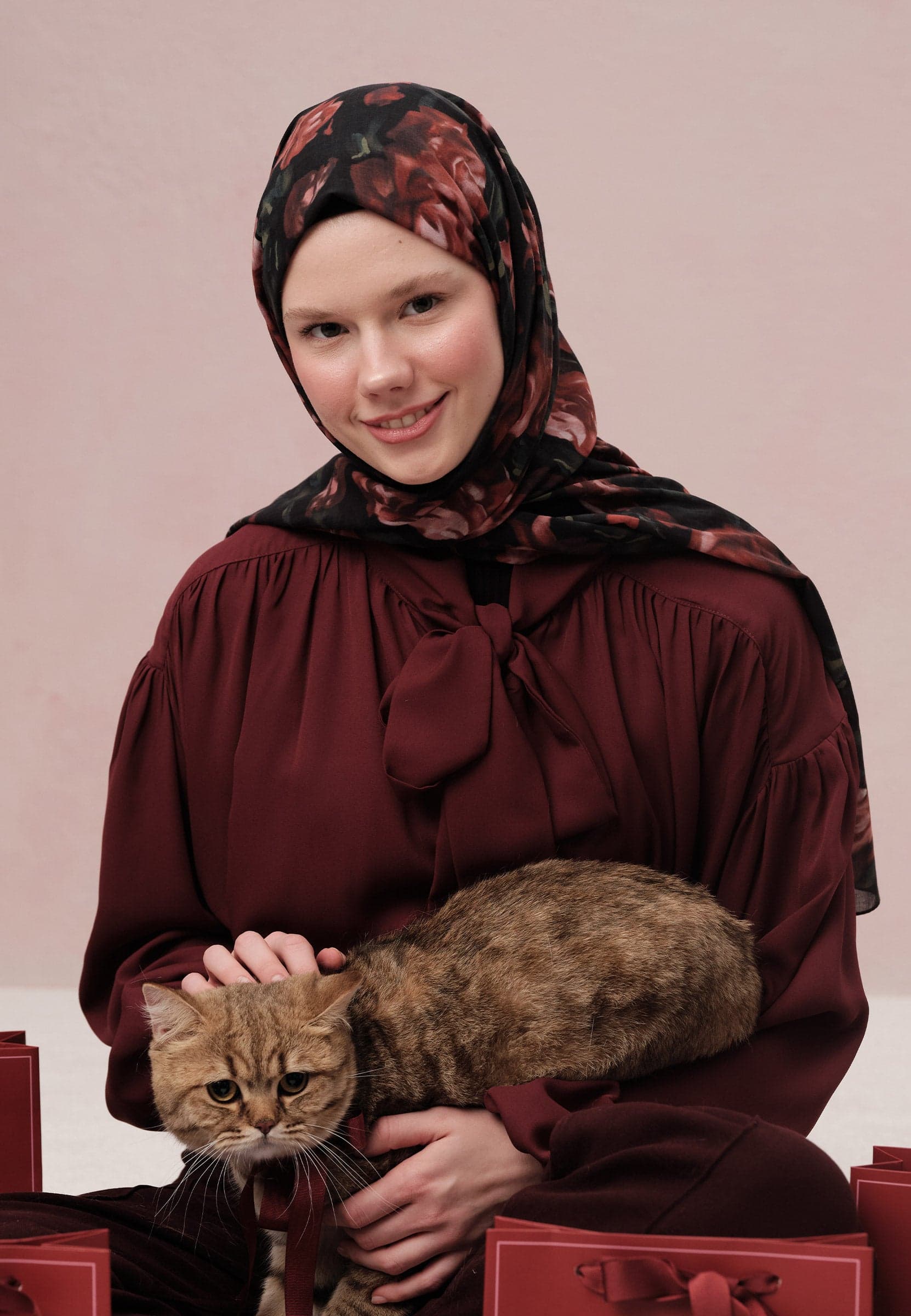 Wıld Rose Desen Vual Şal Kırmızı