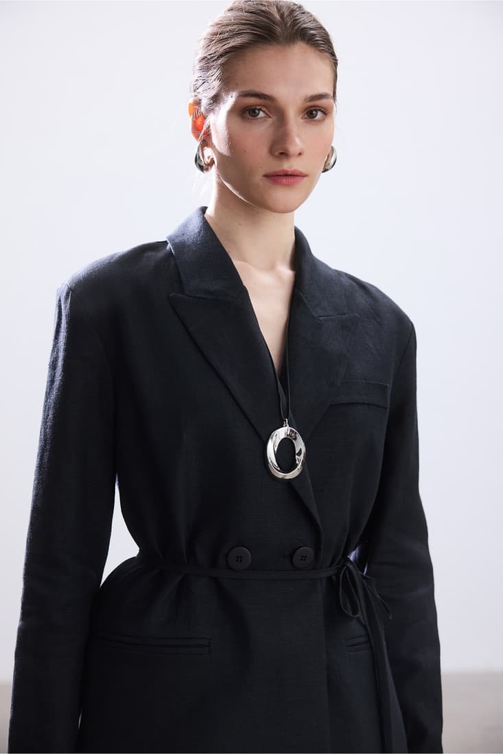 SİYAH KUŞAKLI KETEN BLAZER CEKET