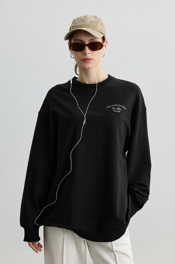 SİYAH BİSİKLET YAKA UZUN SWEATSHIRT