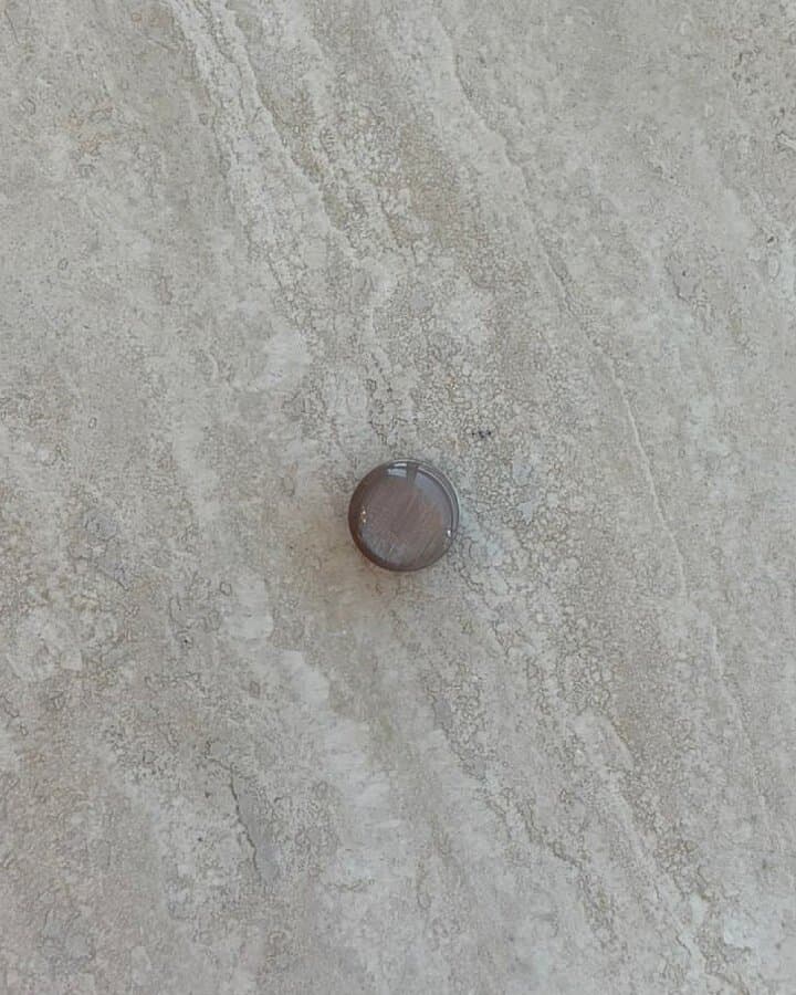 Mıknatıs Bej