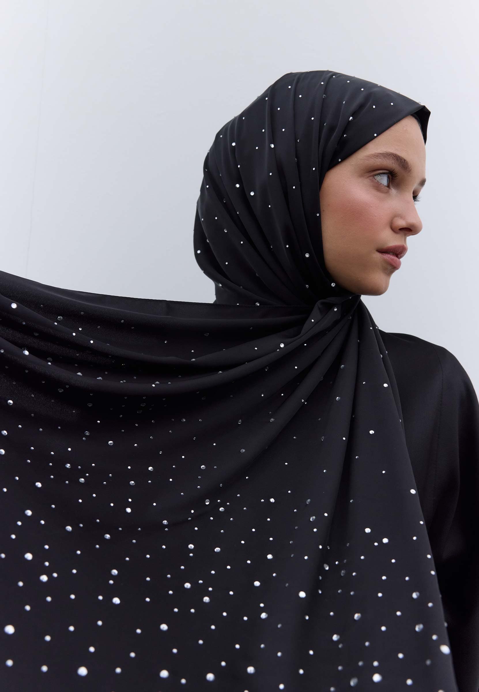 Strass Taşlı İpeksi Şal Siyah Gümüş