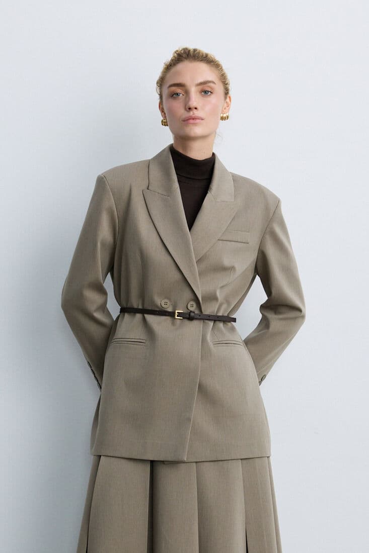 ÇAĞLA KUŞAKLI BLAZER