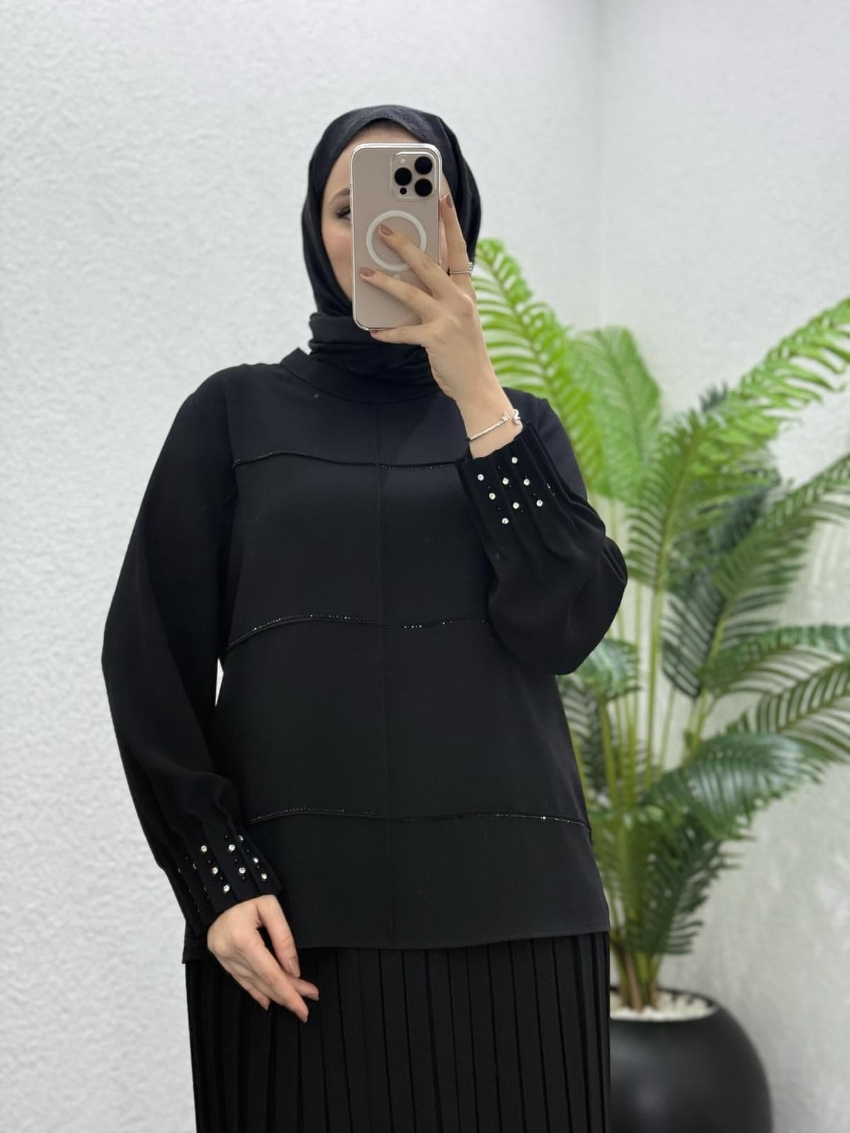 KOL İNCİ DETAYLI ETEKLİ TAKIM SİYAH