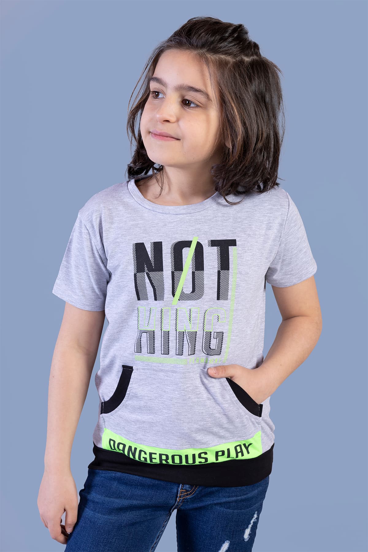 Kanguru Cepli Neon Baskılı Tişört