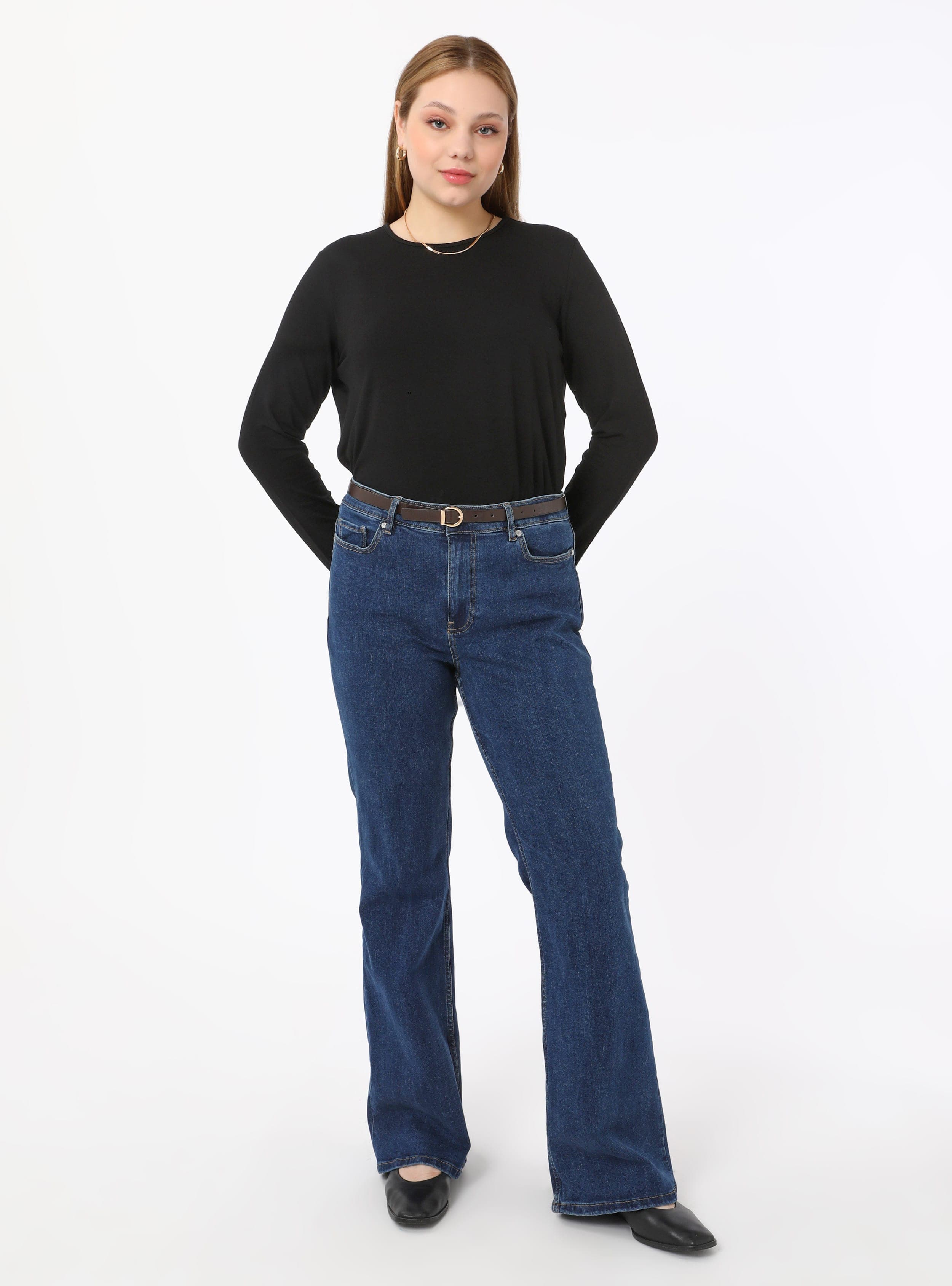 Viskon Kumaştan Bisiklet Yaka Tişört Siyah