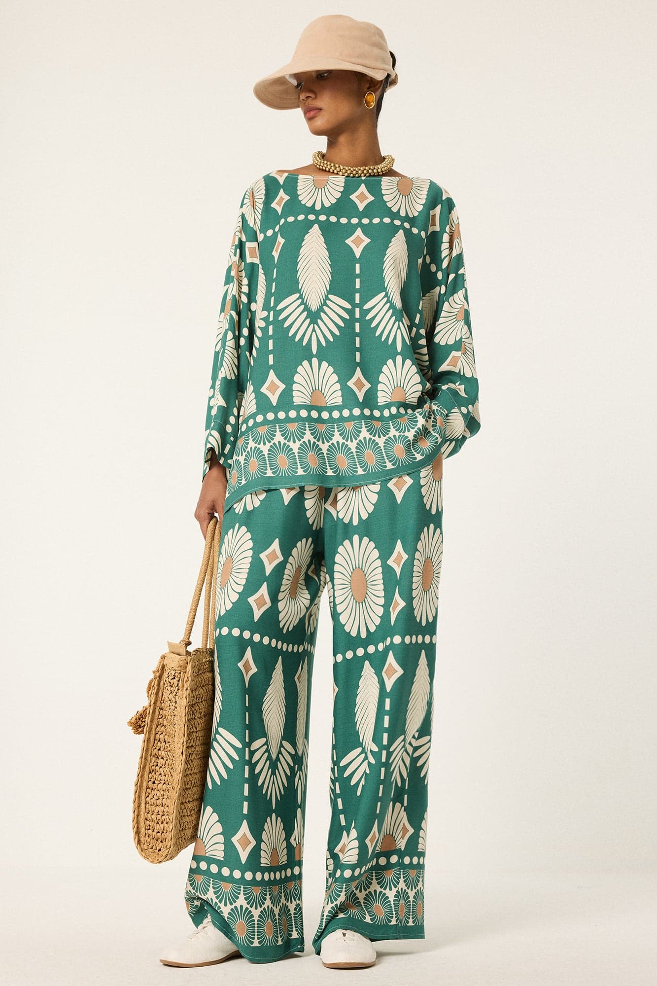 PRINTED VISCOSE SUIT