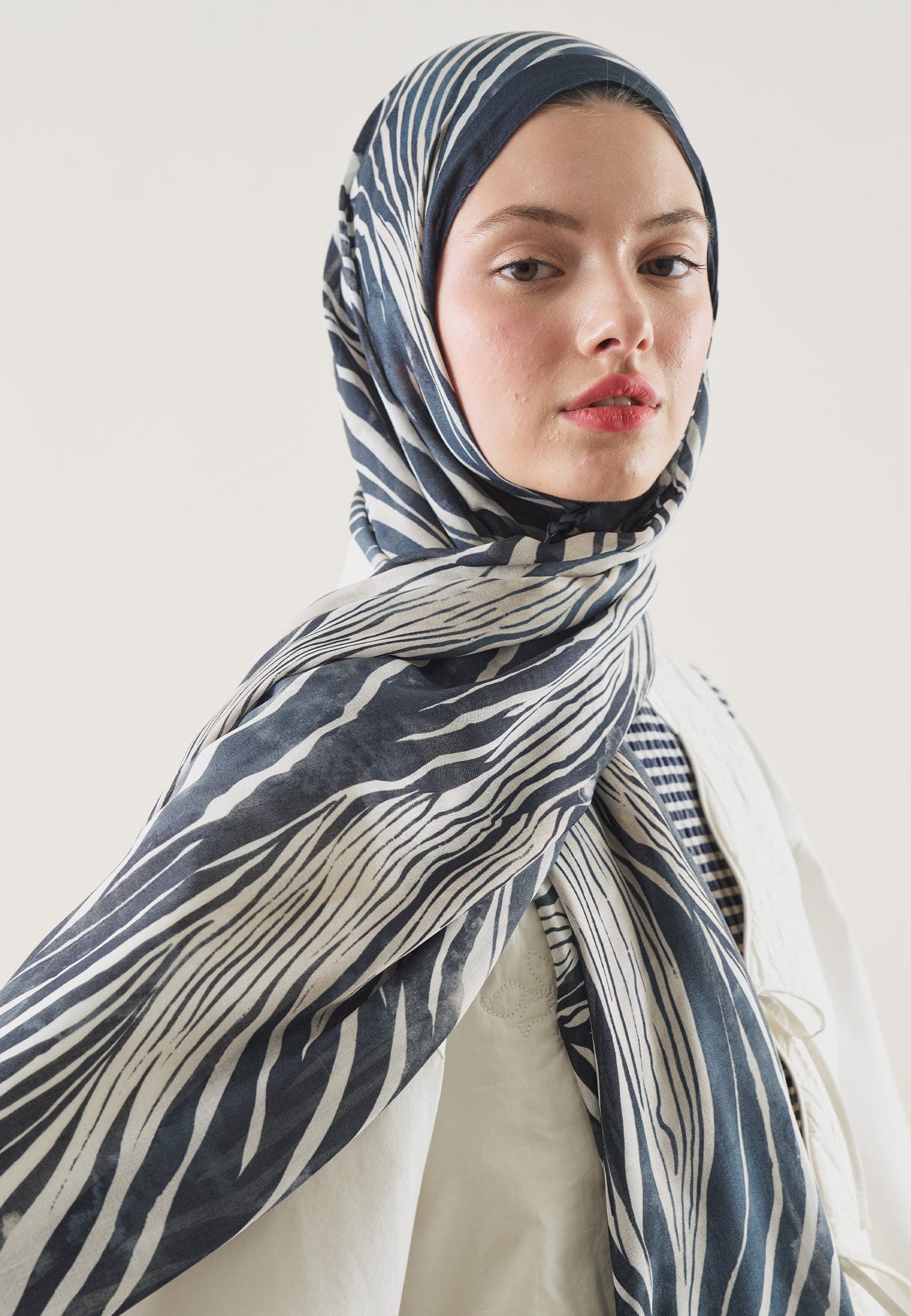 Wıld Zebra Desen Rami Şal İndigo