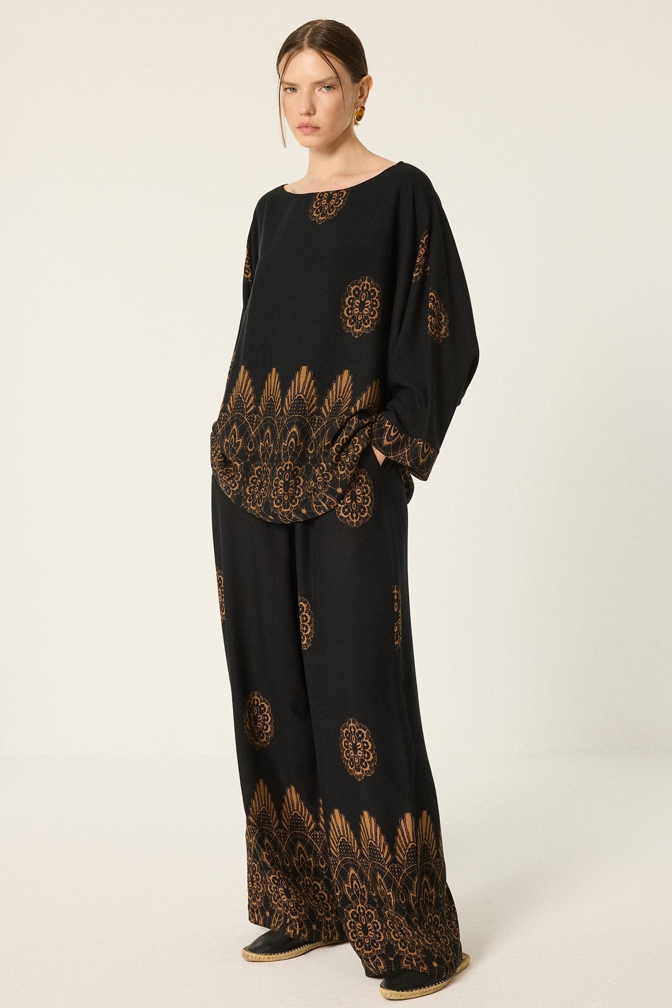 ETHNIC PRINT TUNIC AND TROUSERS SET