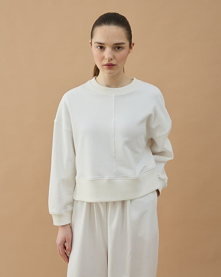 Cotton İki İplik Nervürlü Kesikli Dikişli Kısa Sweat Ekru