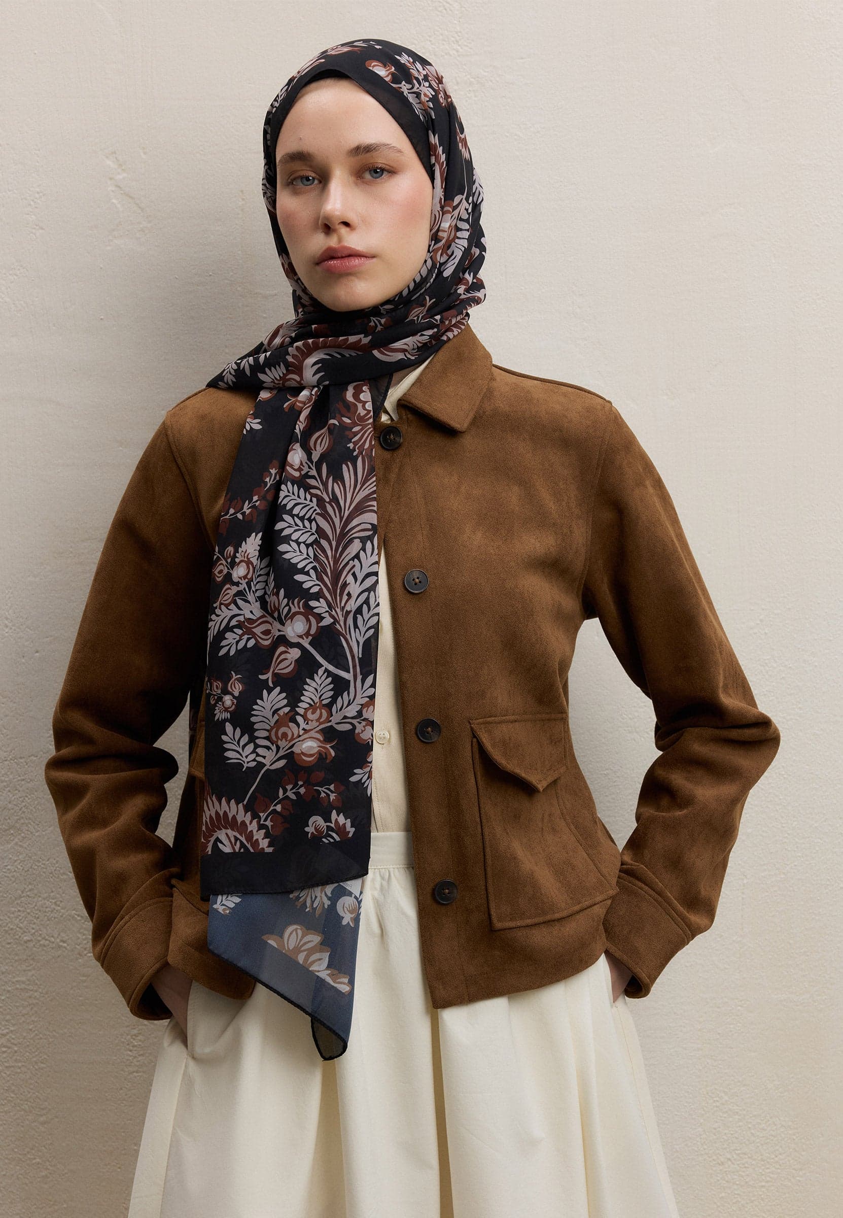 Rosella Desen İpek Krep Şal Siyah