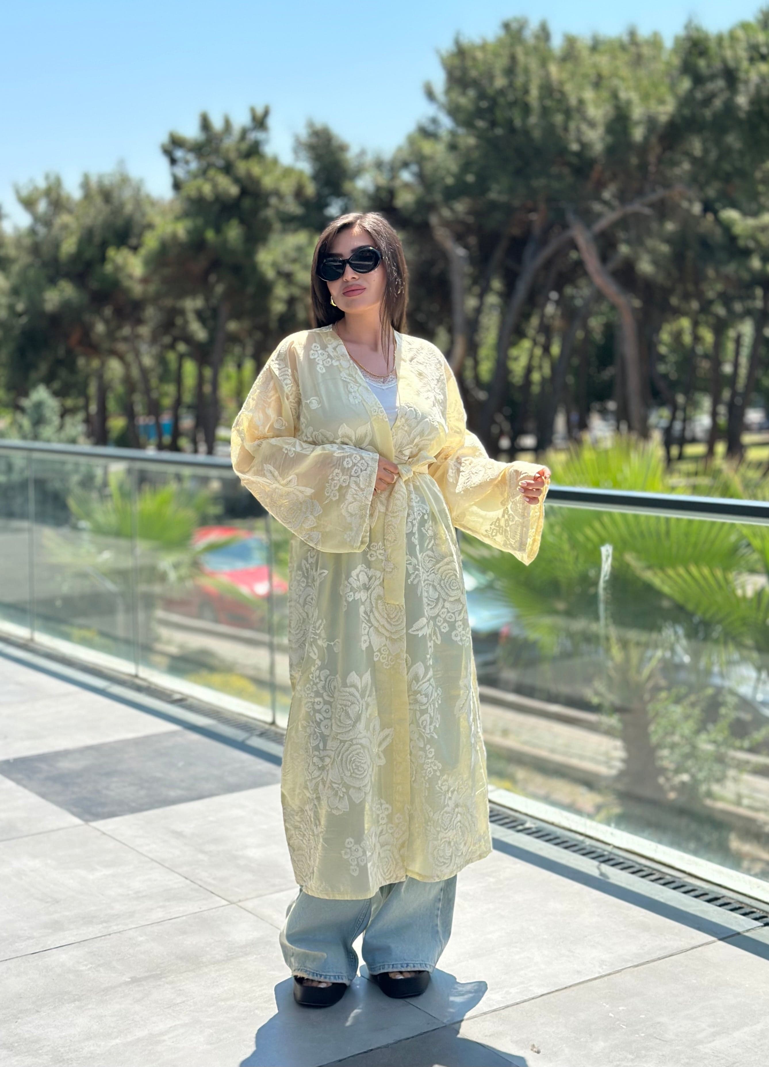 Whisper Dantel Çiçek Desenli Kuşaklı Kimono Sarı-RS0545