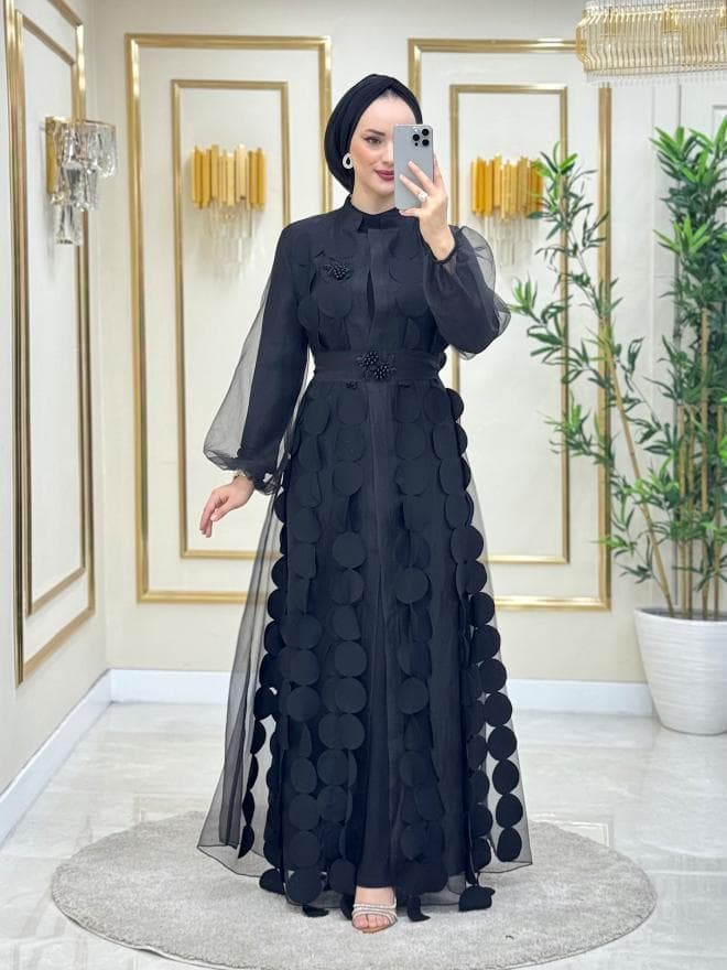 Sahira Lazer Broşlu Abaya Siyah